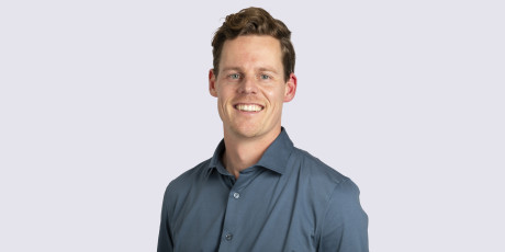 Huisartsredacteur Daan Hurkmans: ‘Als we in de dagelijkse praktijk zoveel verschillende mensen zien, waarom blijkt inclusief onderzoek dan zo moeilijk?’ Foto: Margot Scheerder