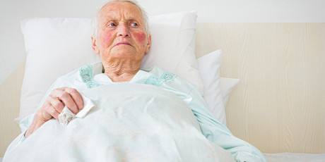 De behandeling van acute ziektebeelden bij kwetsbare ouderen vereist een specifieke aanpak. Foto: Shutterstock