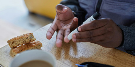 Patiënten met DM2 en een migratieachtergrond hebben een kleinere kans op het bereiken van de HbA1c-streefwaarde. Foto: Unsplash