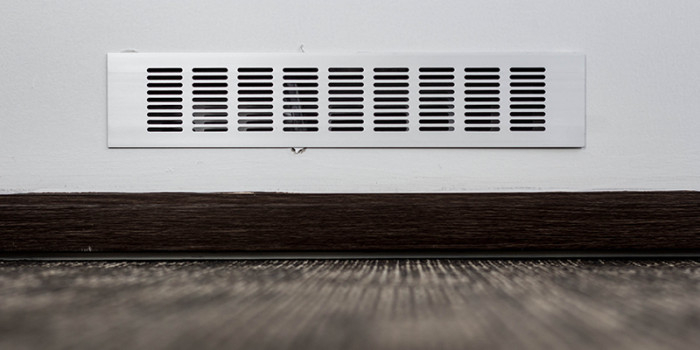 Ventilatierooster in de muur