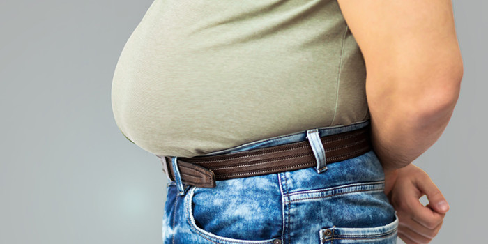 De buikomvang meten kan extra informatie geven over cardiovasculair risico. Foto: Shutterstock