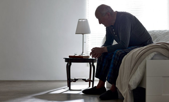 Cognitieve gedragstherapie is voor depressieve ouderen even effectief als antidepressiva.