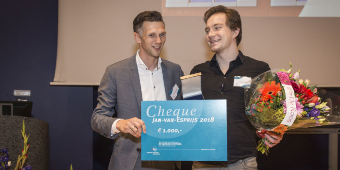 Davith de Vries wint Jan van Esprijs